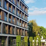 Active C 408 Apartment